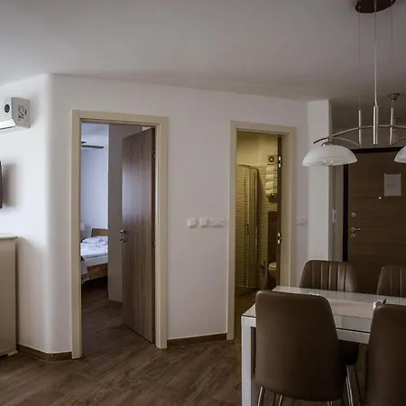 Marco Apartment