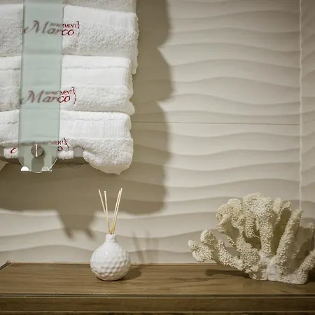 Marco * فاجانا